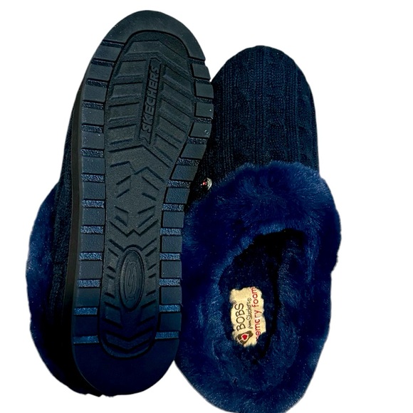 NWOT Bob’s Skechers Sweater Knit Faux Fur Ice Angel Dark Navy - Picture 3 of 4